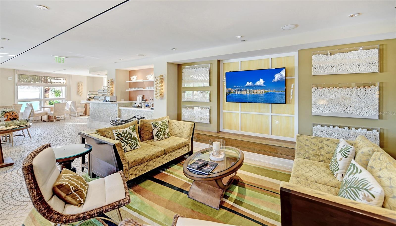 Image 36 of 59 For 915 Seaside Drive 606, Weeks