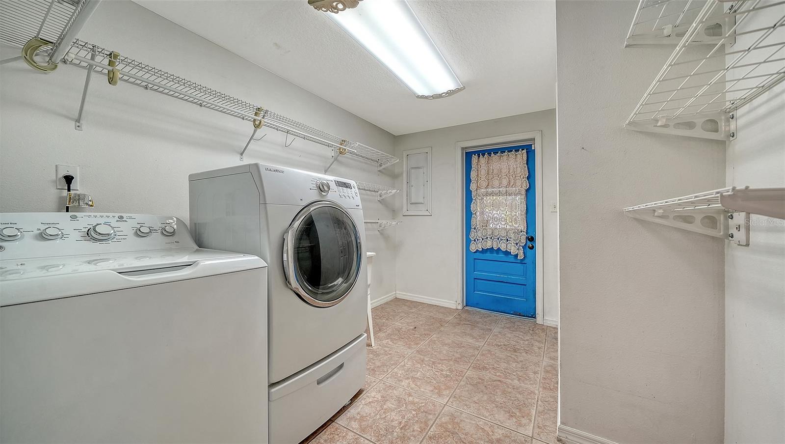 Image 28 of 41 For 5510 16th Street W