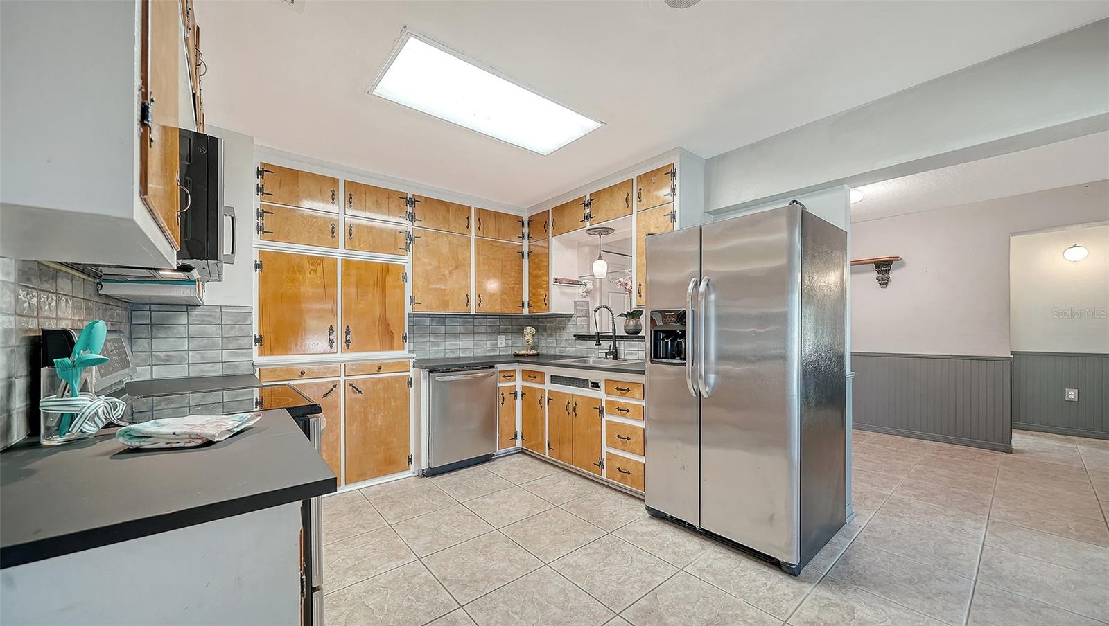 Image 9 of 41 For 5510 16th Street W