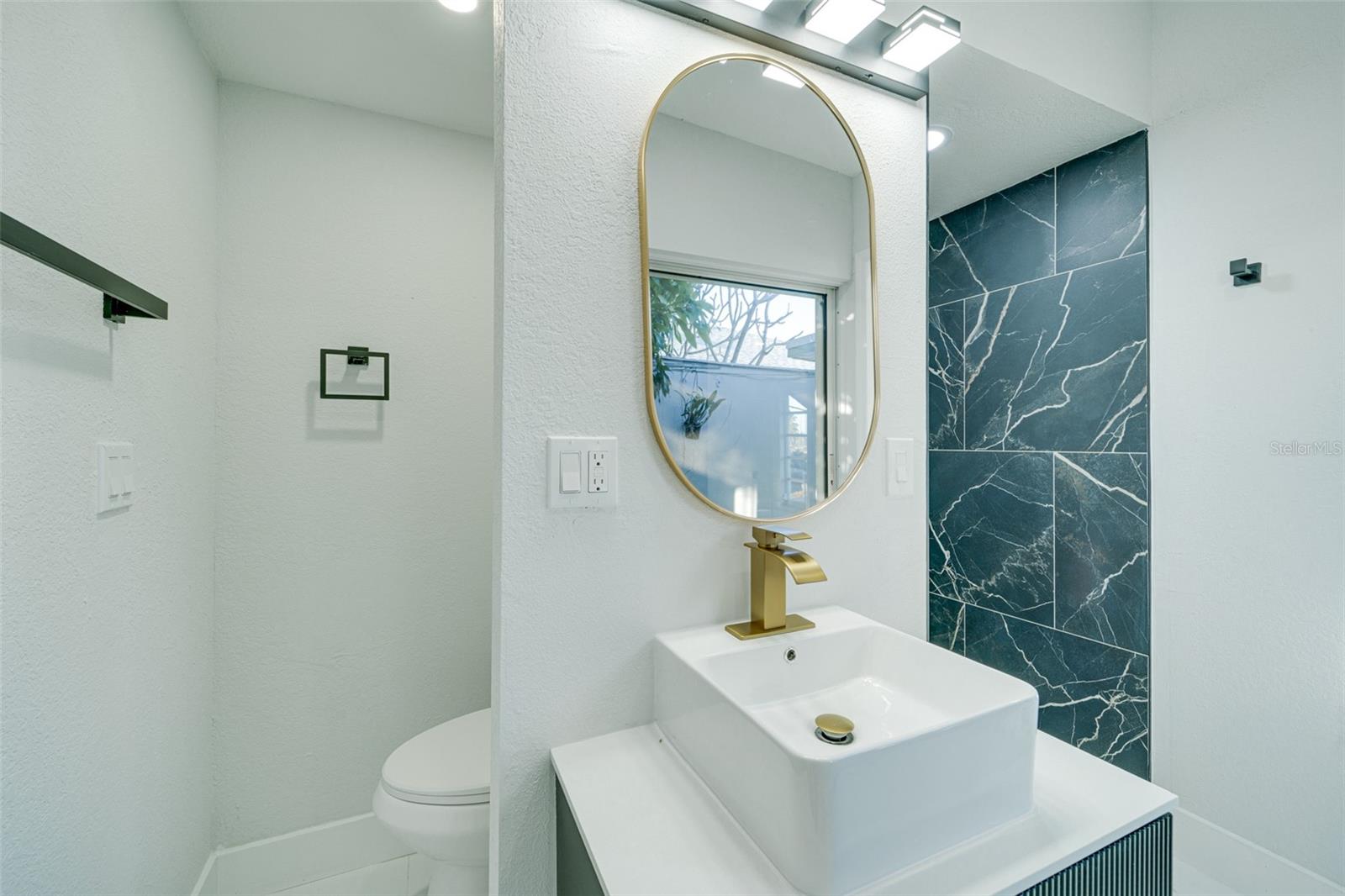 Listing photo id 46 for 217 Tarpon Boulevard Nw