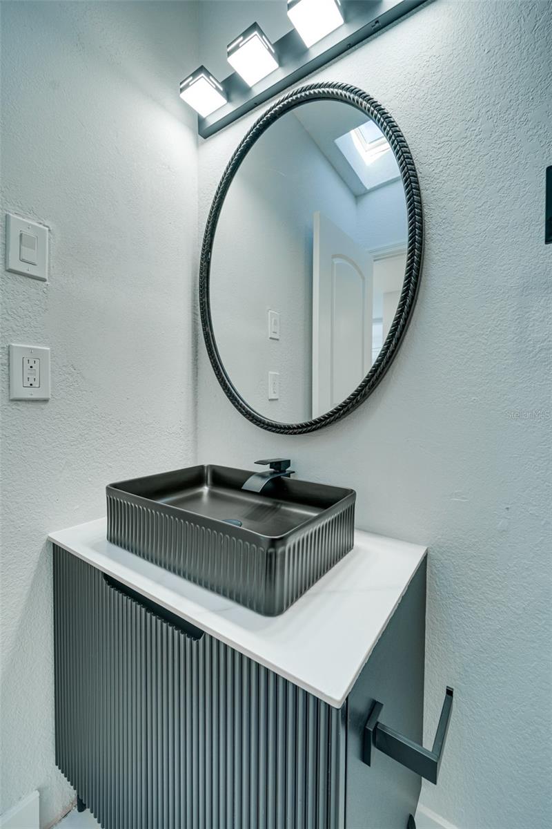 Listing photo id 58 for 217 Tarpon Boulevard Nw