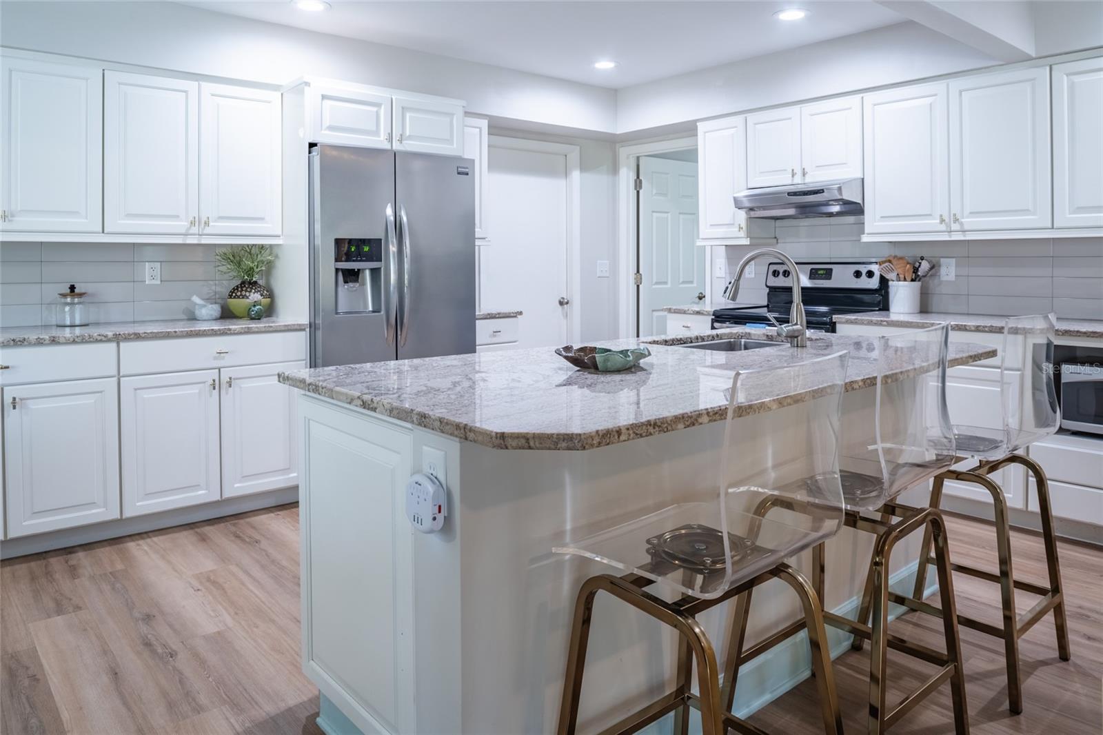 Image 15 of 71 For 5005 Canterbury Drive