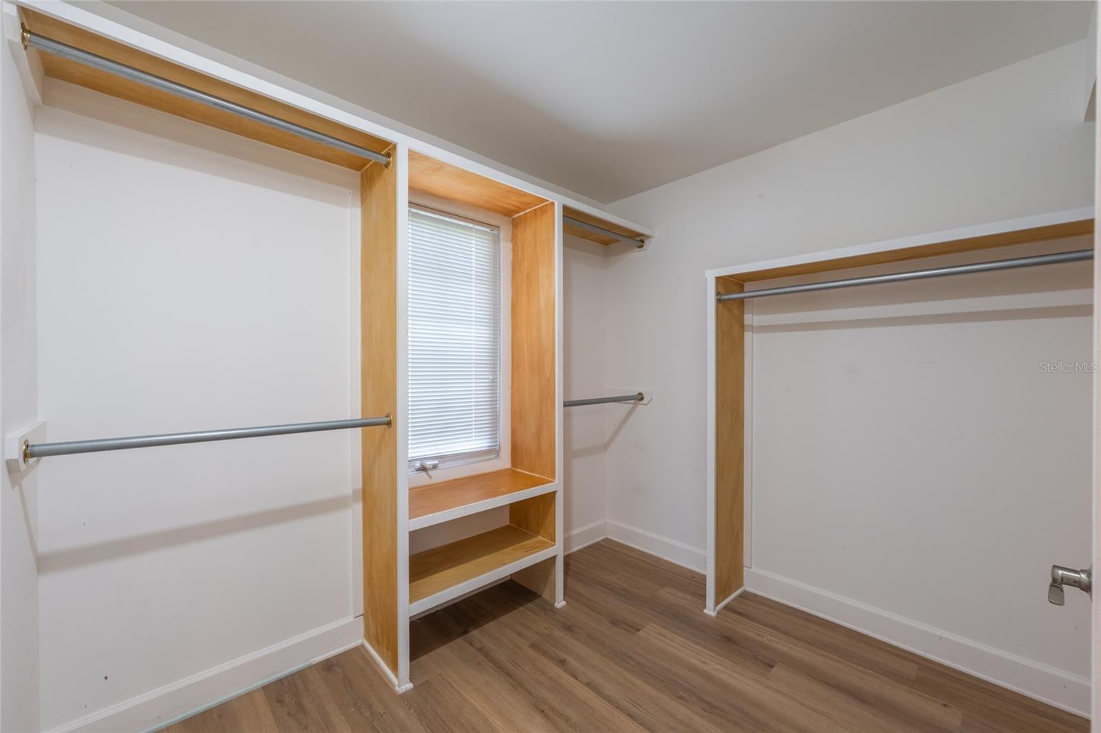 Image 36 of 71 For 5005 Canterbury Drive