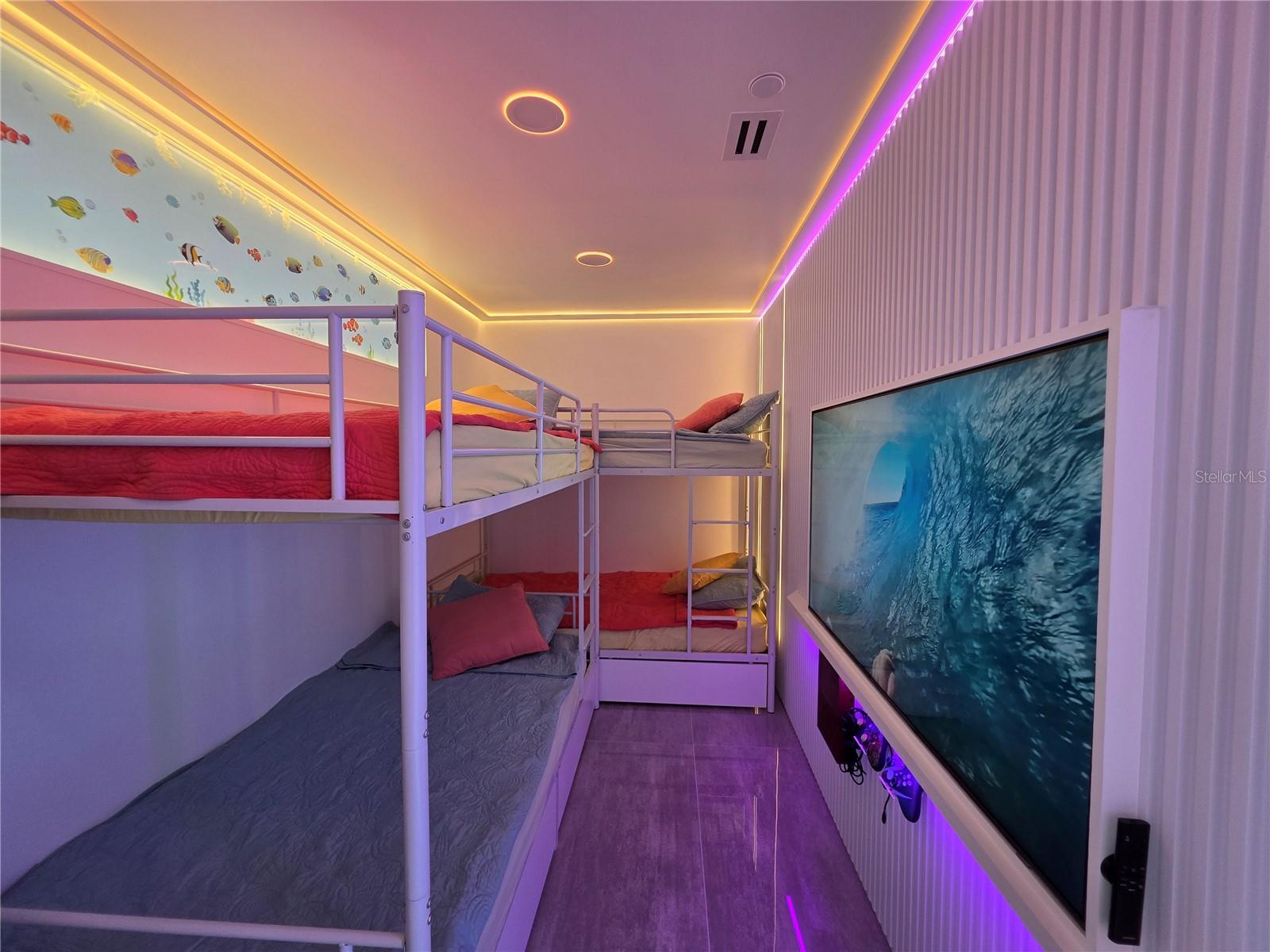 Image 15 of 24 For 13500 Gulf Boulevard 702