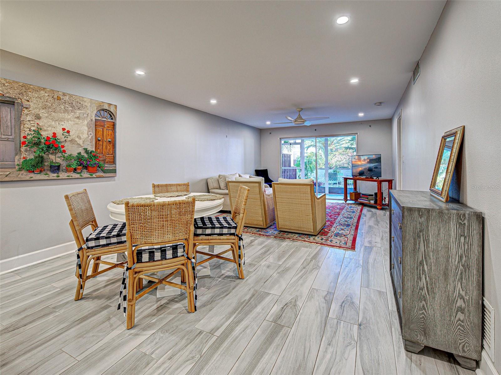 Image 12 of 64 For 260 Santa Maria Street 109