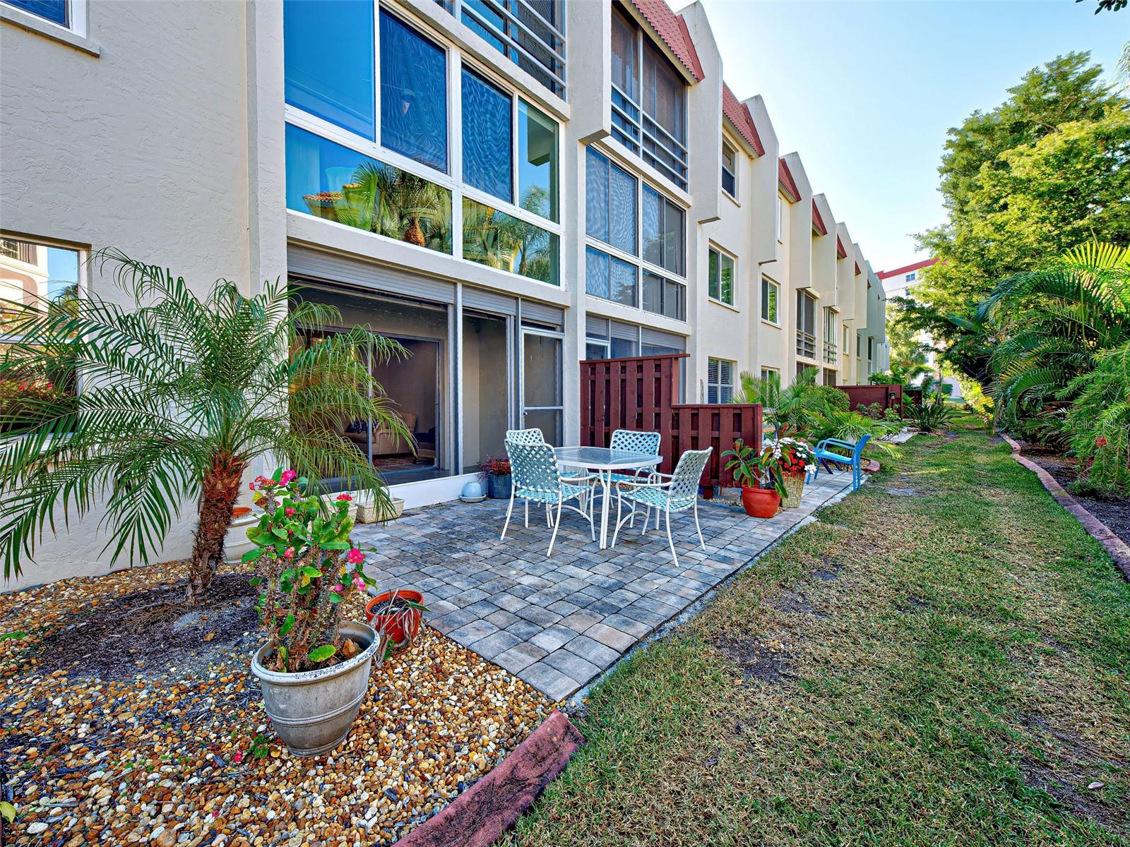 Image 22 of 64 For 260 Santa Maria Street 109