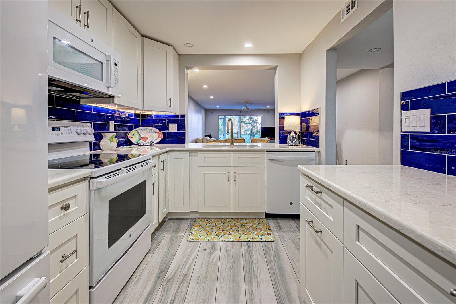 Image 4 of 64 For 260 Santa Maria Street 109