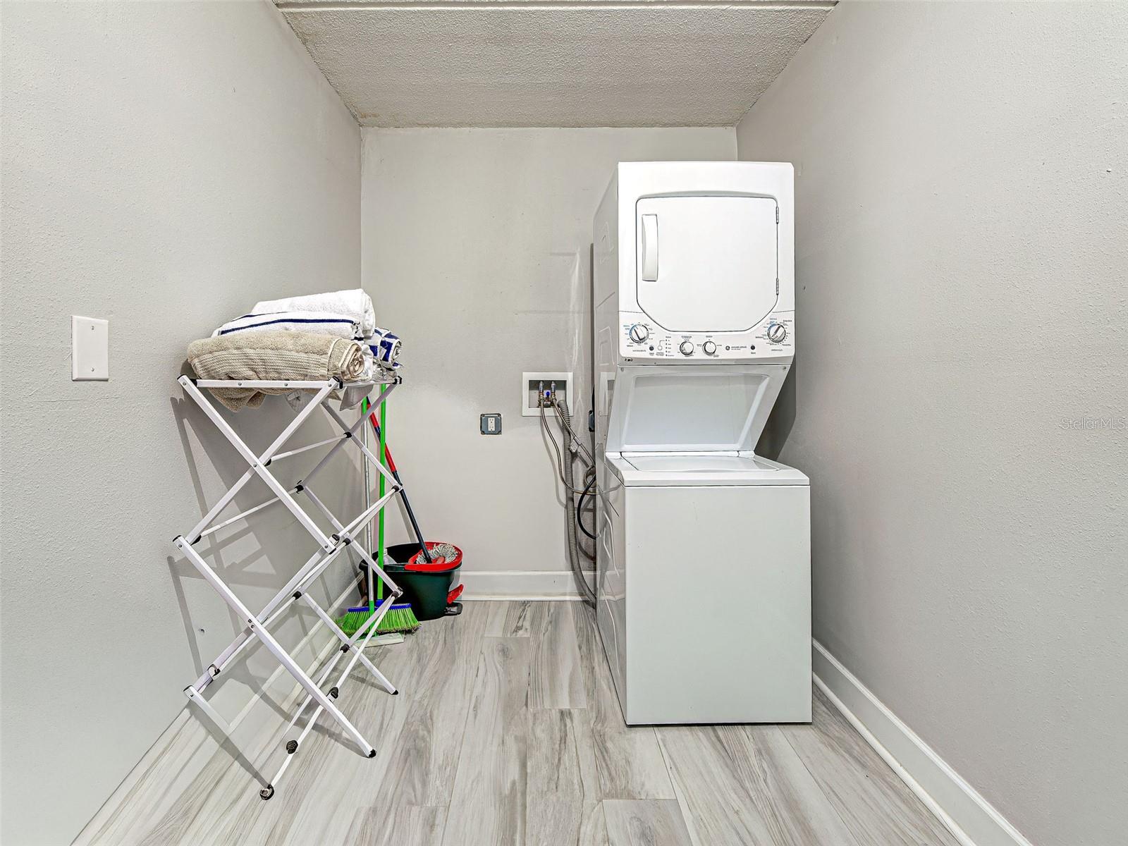 Image 40 of 64 For 260 Santa Maria Street 109