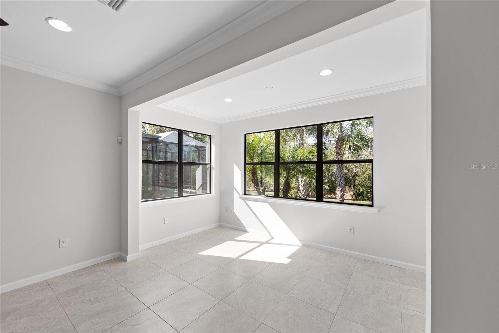 Image 16 of 91 For 16606 Blackwater Terrace