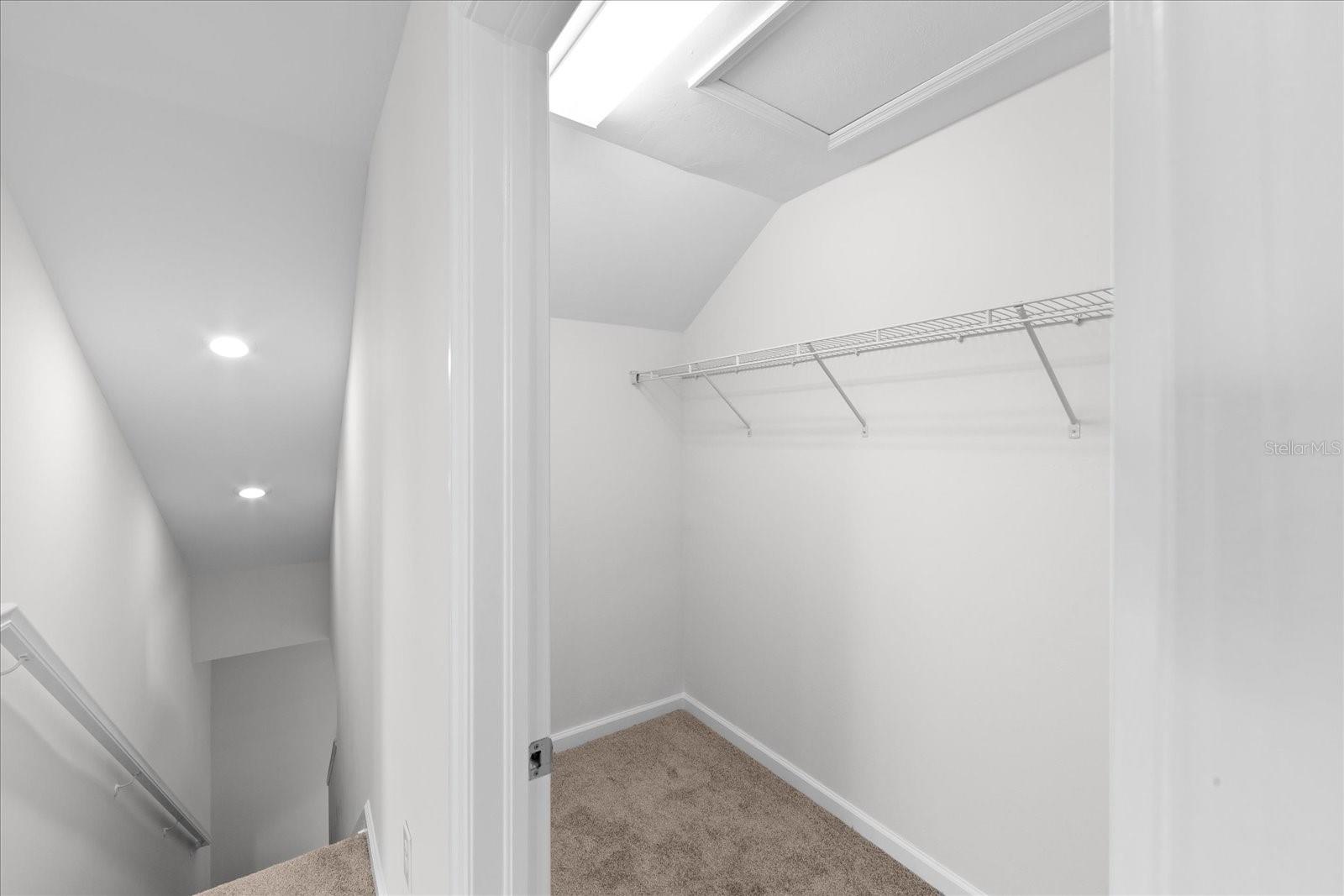 Image 36 of 91 For 16606 Blackwater Terrace