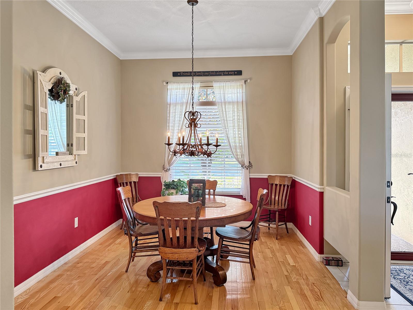 Image 8 of 59 For 711 Shadow Bay Way