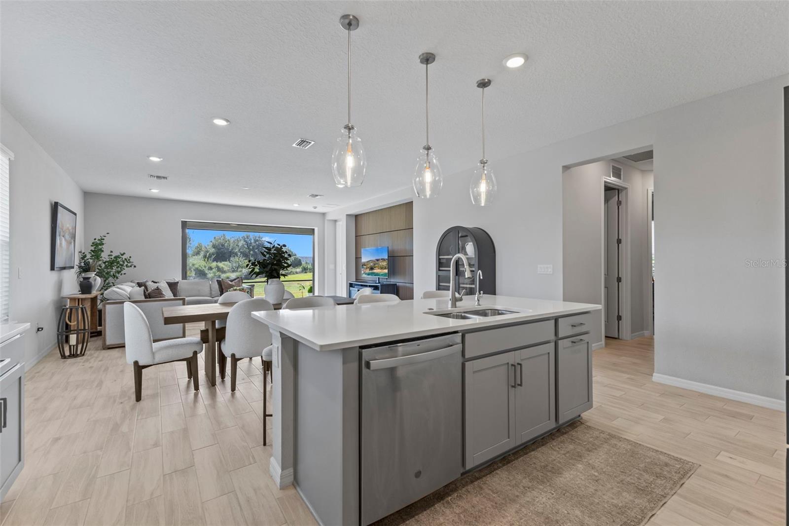 Image 12 of 46 For 5679 Blue Reef Place