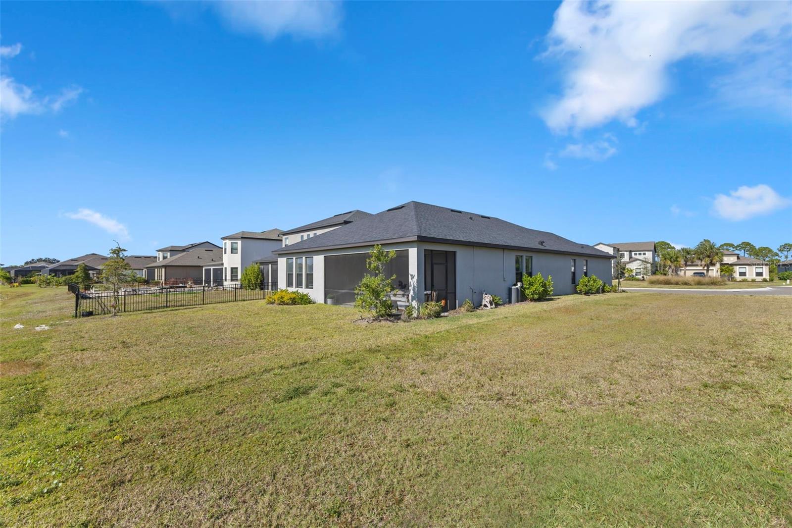 Image 35 of 46 For 5679 Blue Reef Place