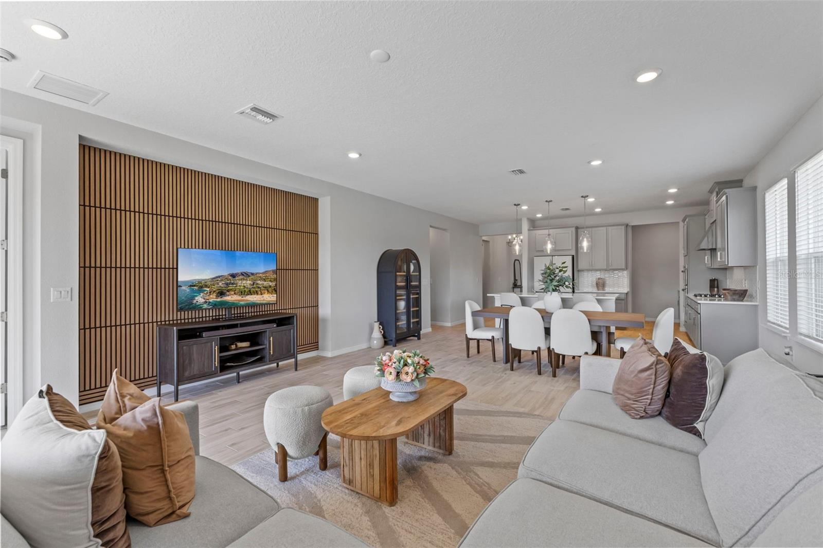 Image 5 of 46 For 5679 Blue Reef Place