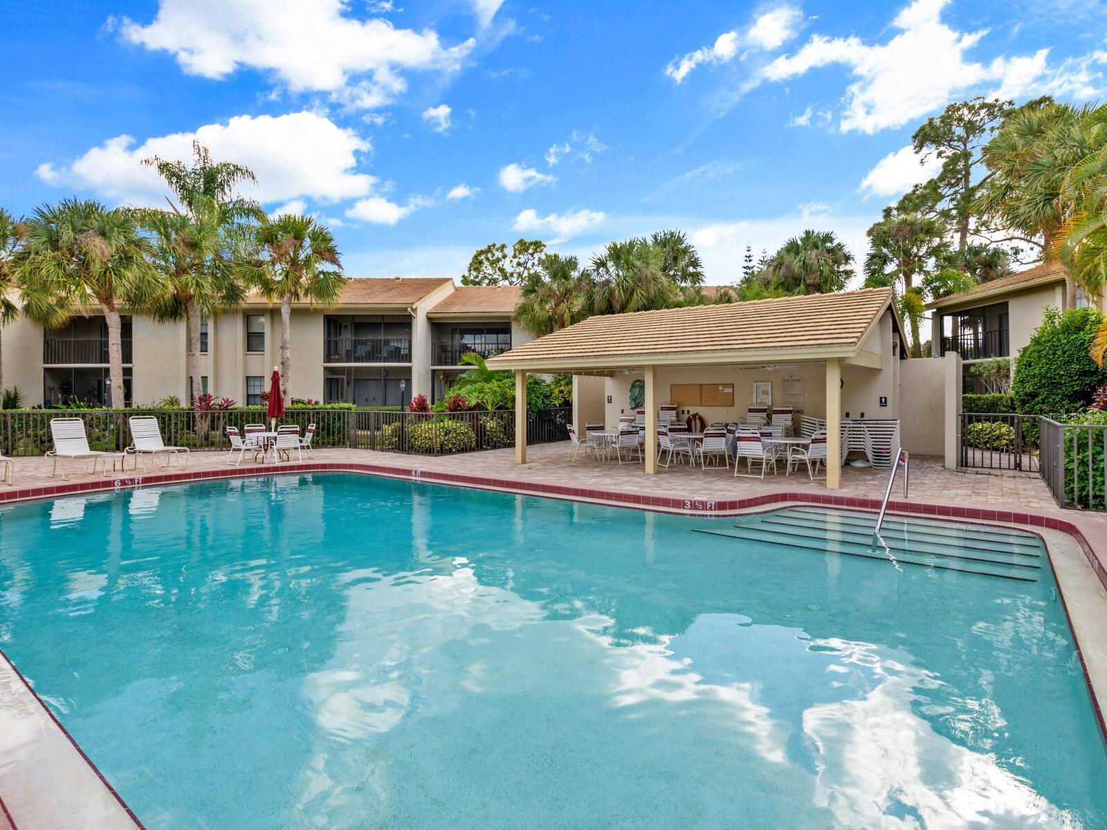 Image 22 of 40 For 4610 Weybridge  24