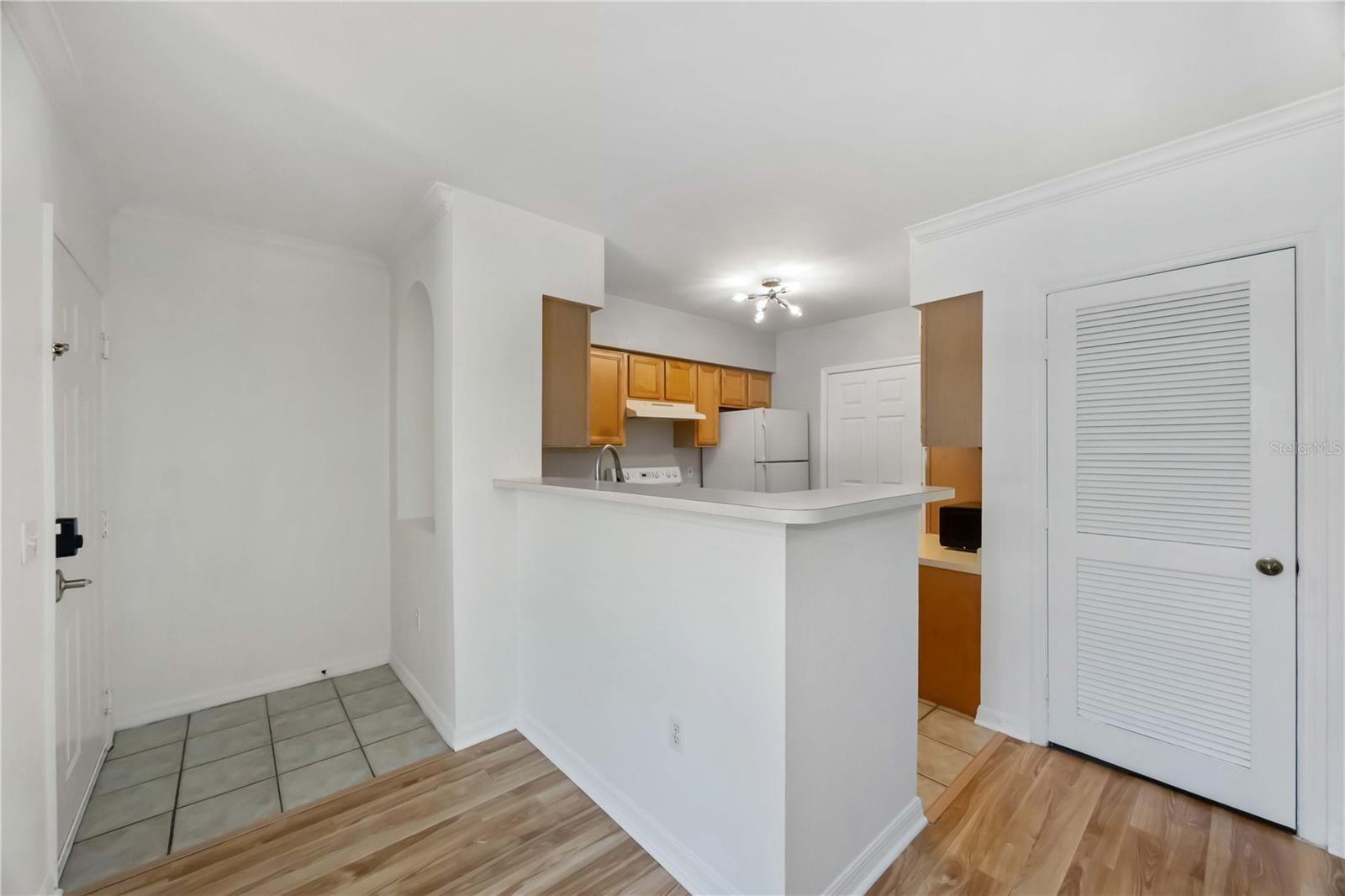 Image 11 of 37 For 1125 Villagio Circle 106