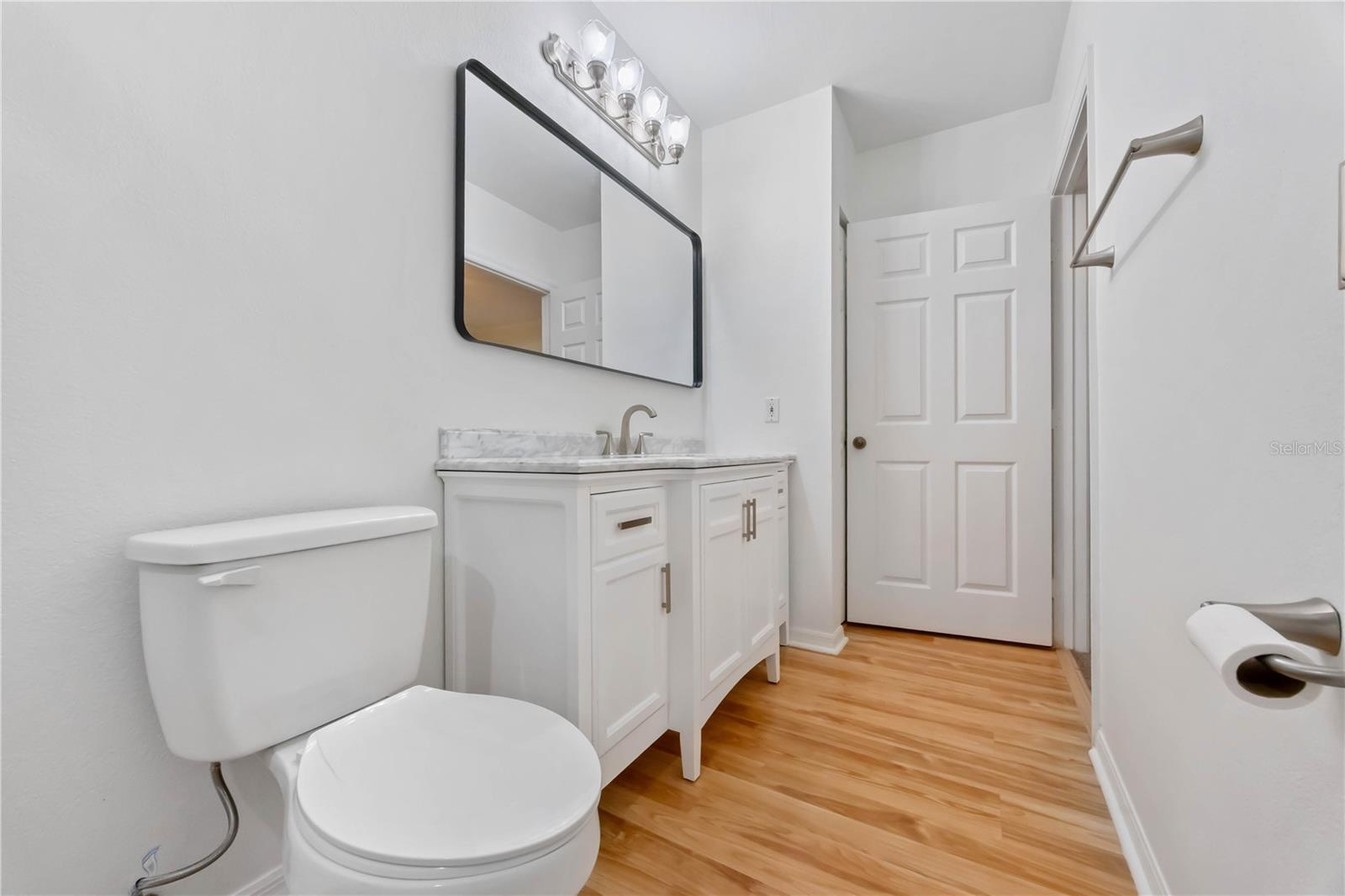 Image 27 of 37 For 1125 Villagio Circle 106