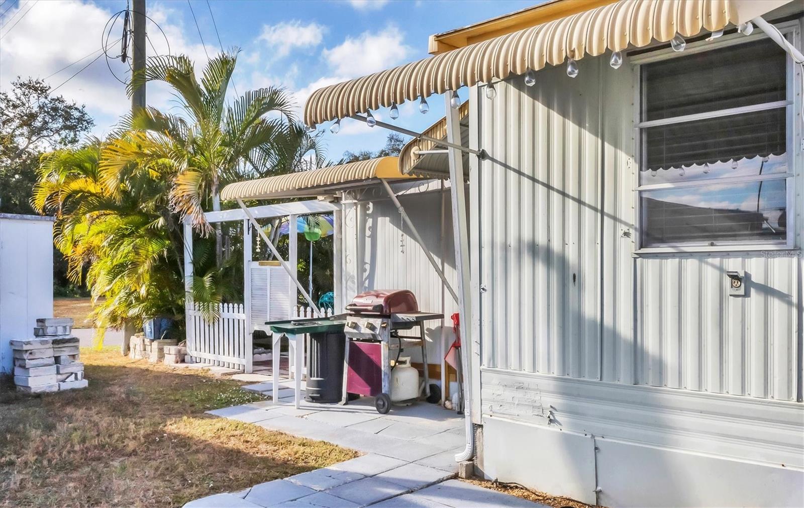 Image 21 of 45 For 4103 12th Street Court E