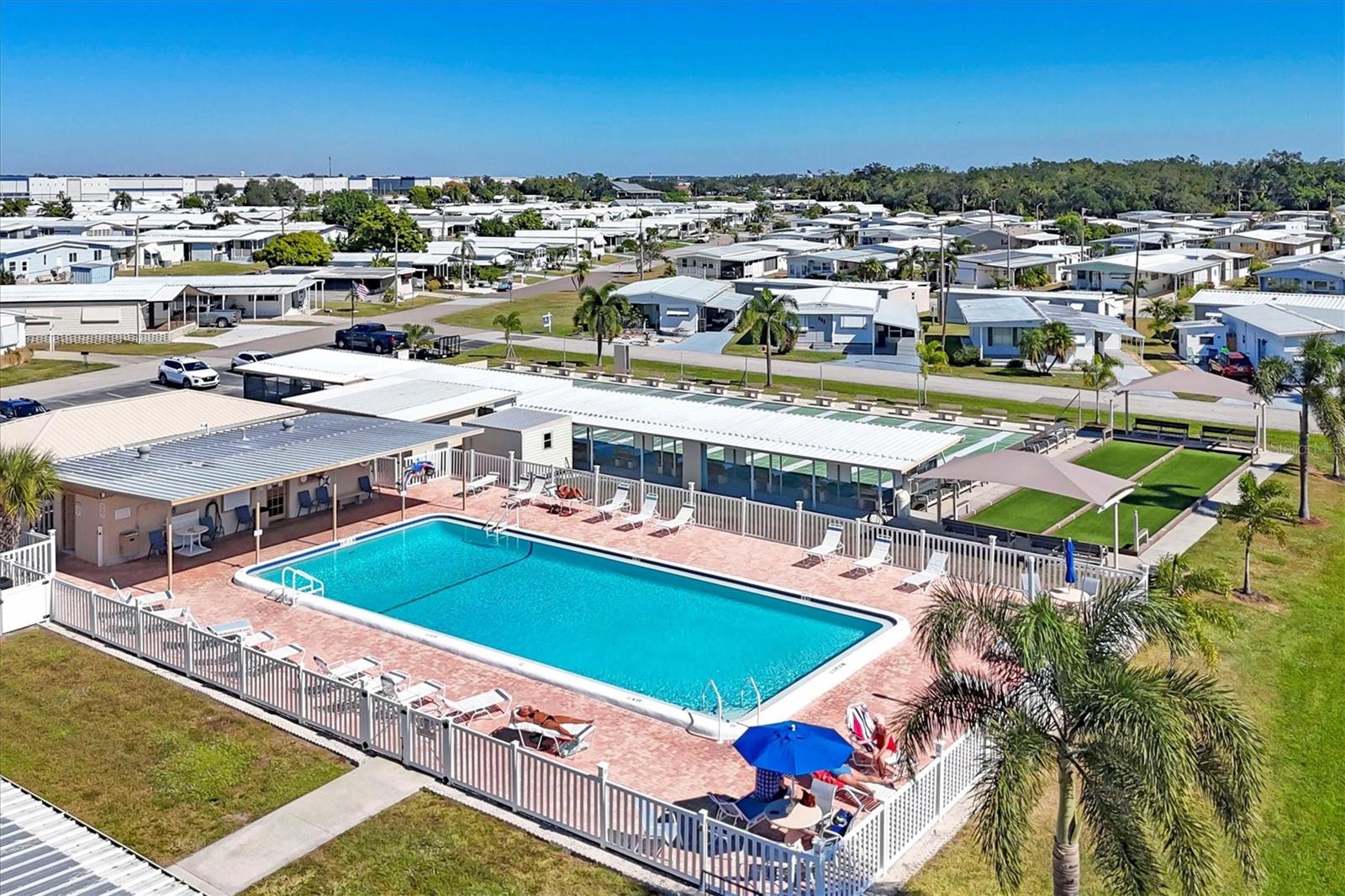 Image 33 of 45 For 4103 12th Street Court E