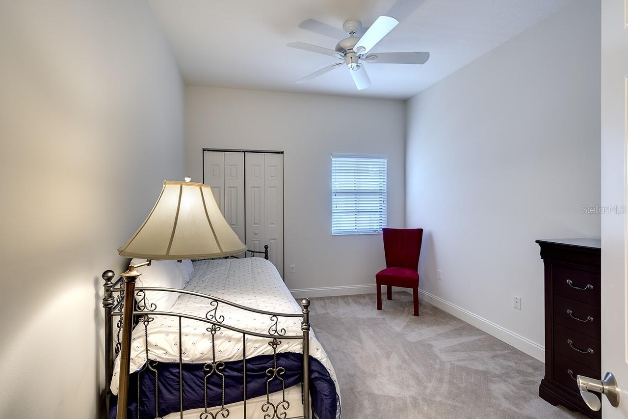 Image 12 of 27 For 7702 Lake Vista Court 204