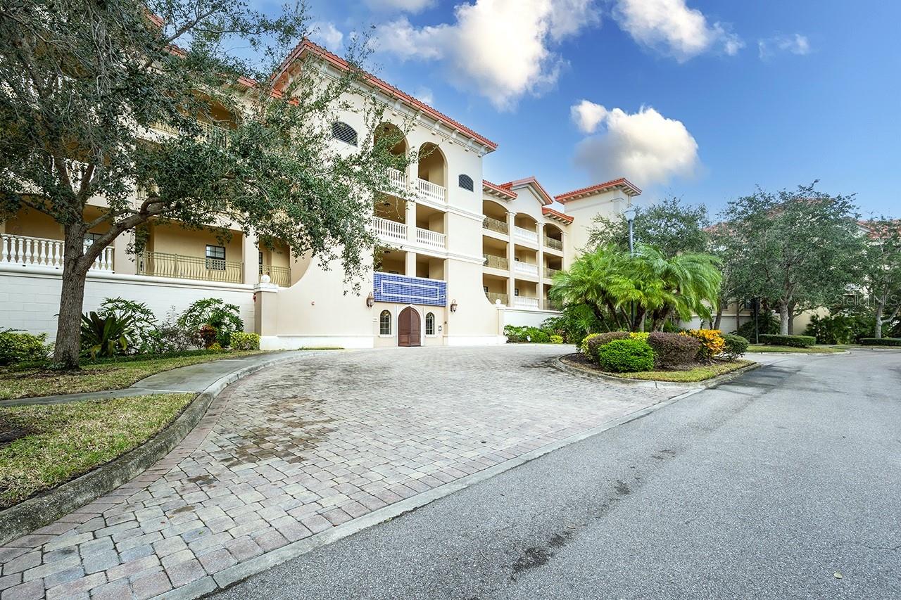 Image 2 of 27 For 7702 Lake Vista Court 204