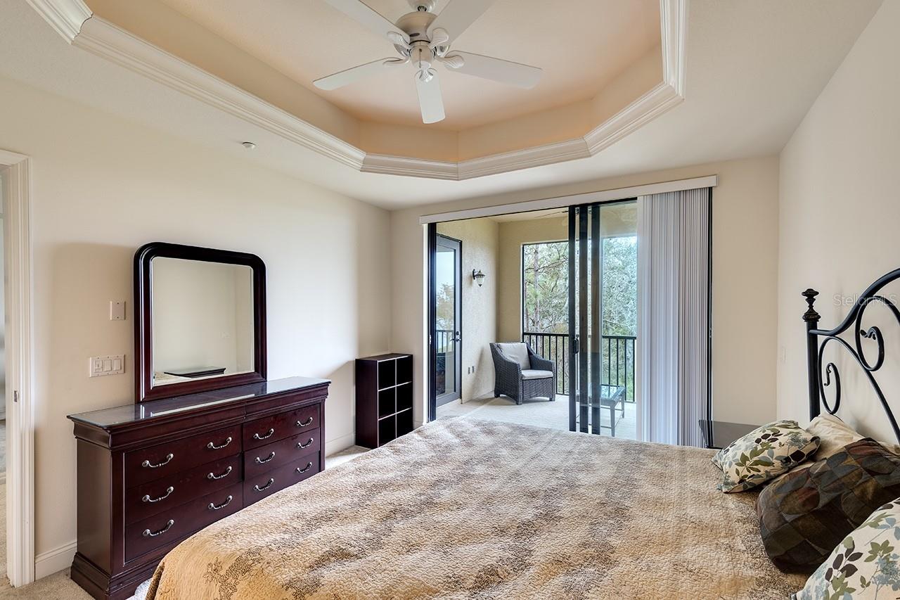 Image 22 of 27 For 7702 Lake Vista Court 204