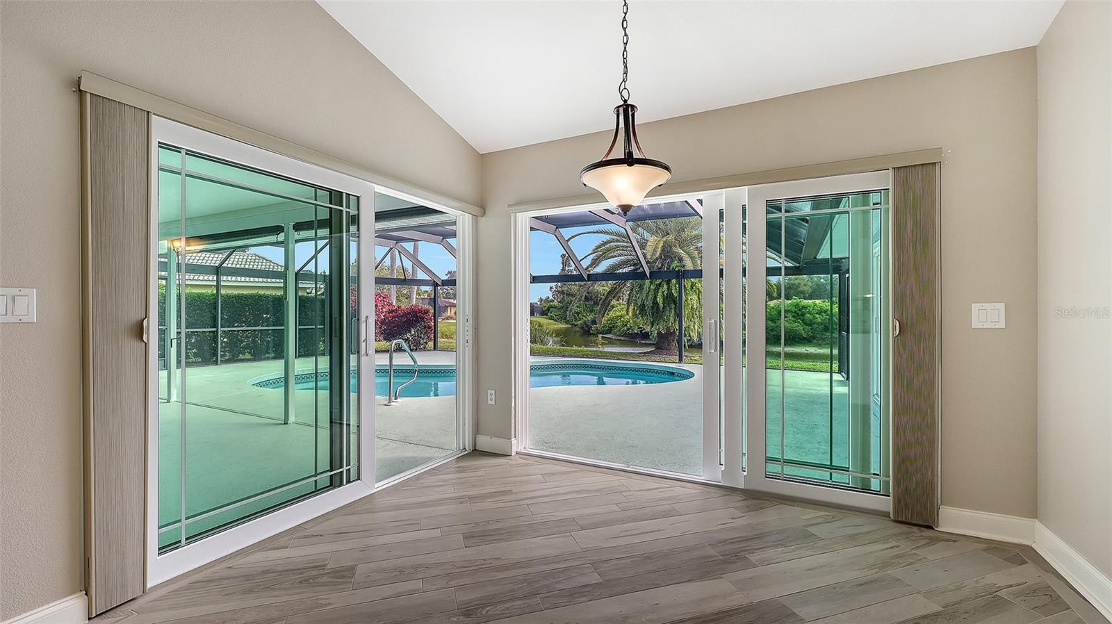 Image 11 of 49 For 416 Rossetti Drive