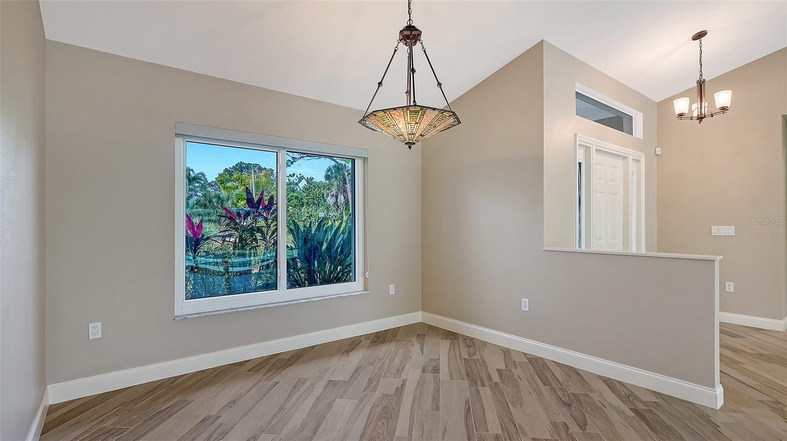 Image 12 of 49 For 416 Rossetti Drive