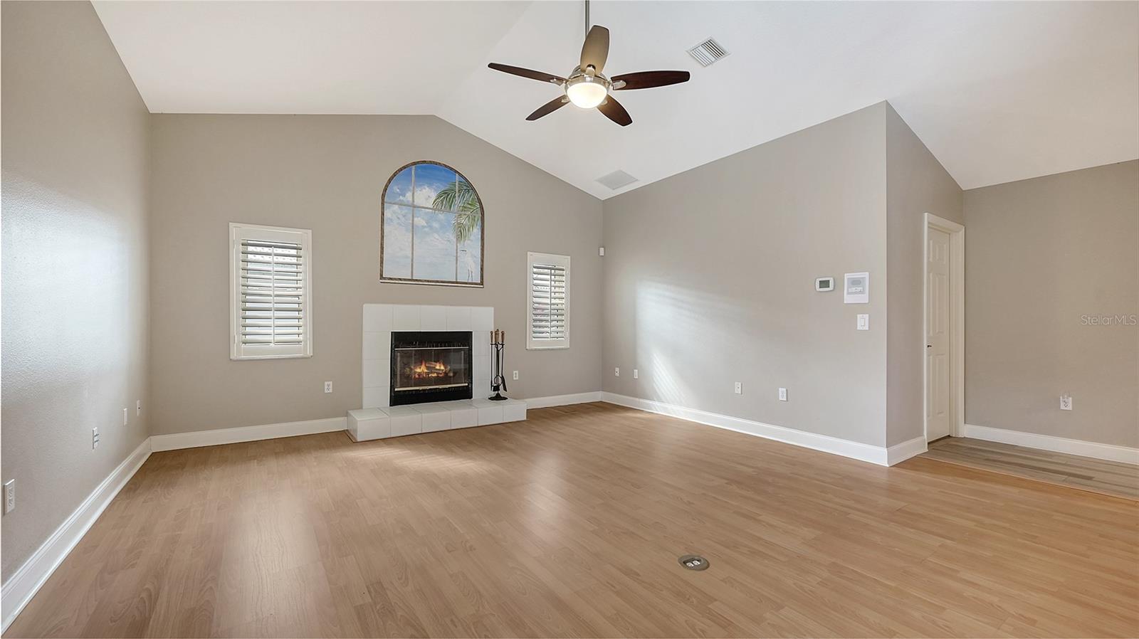 Image 18 of 49 For 416 Rossetti Drive