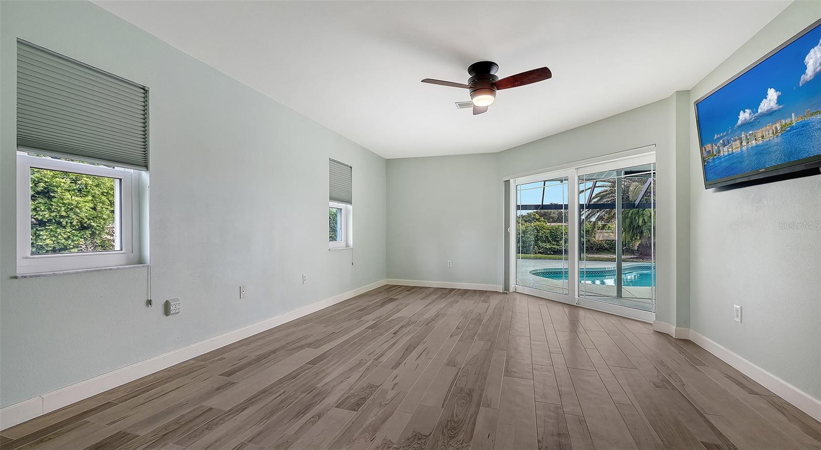 Image 21 of 49 For 416 Rossetti Drive