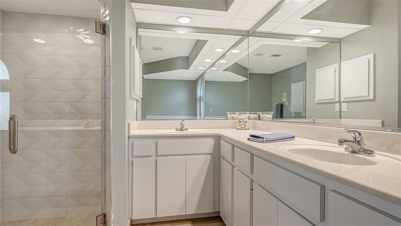 Image 25 of 49 For 416 Rossetti Drive