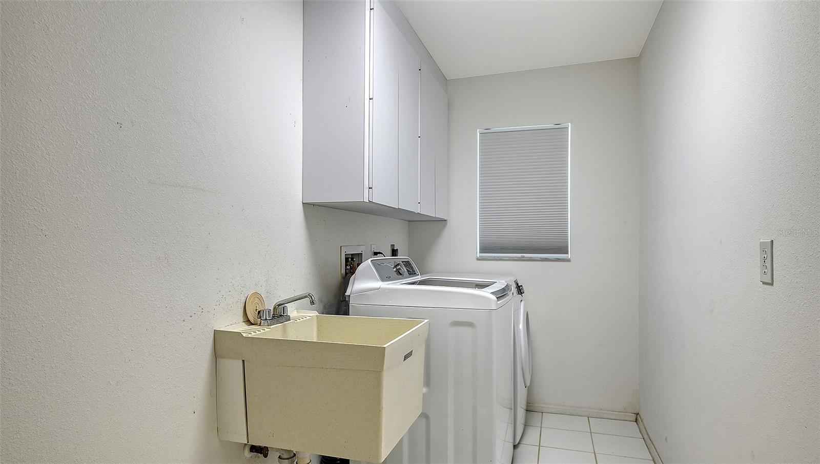 Image 30 of 49 For 416 Rossetti Drive