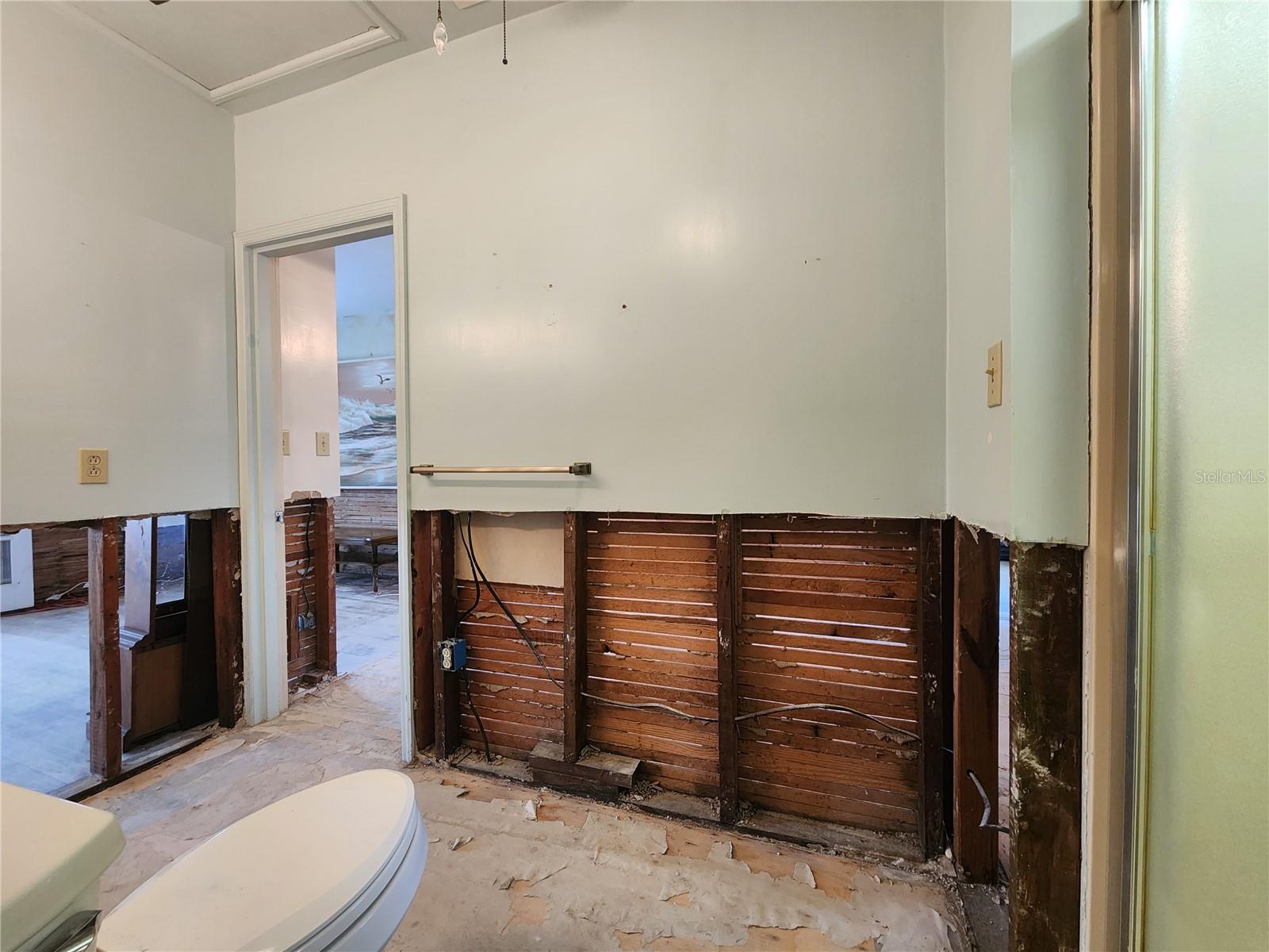 Image 19 of 49 For 12 Lafayette Street