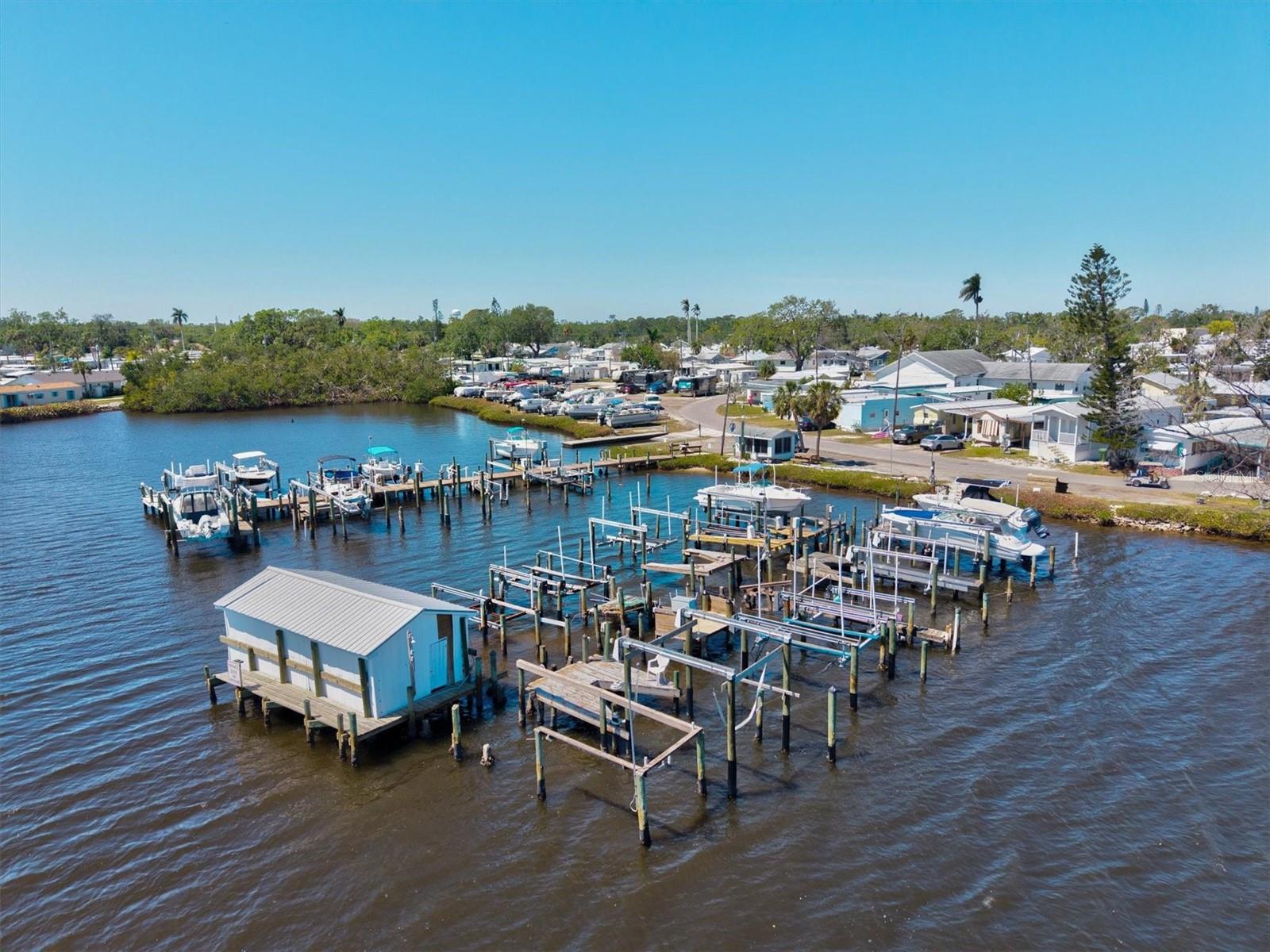 Image 32 of 49 For 12 Lafayette Street