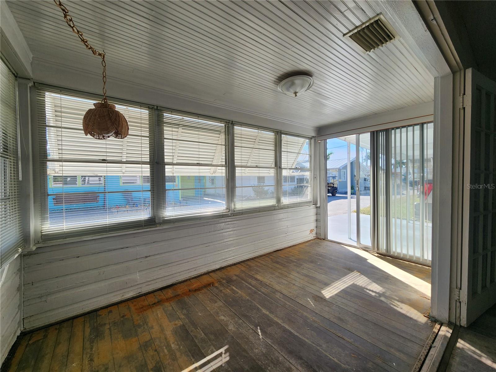 Image 8 of 49 For 12 Lafayette Street