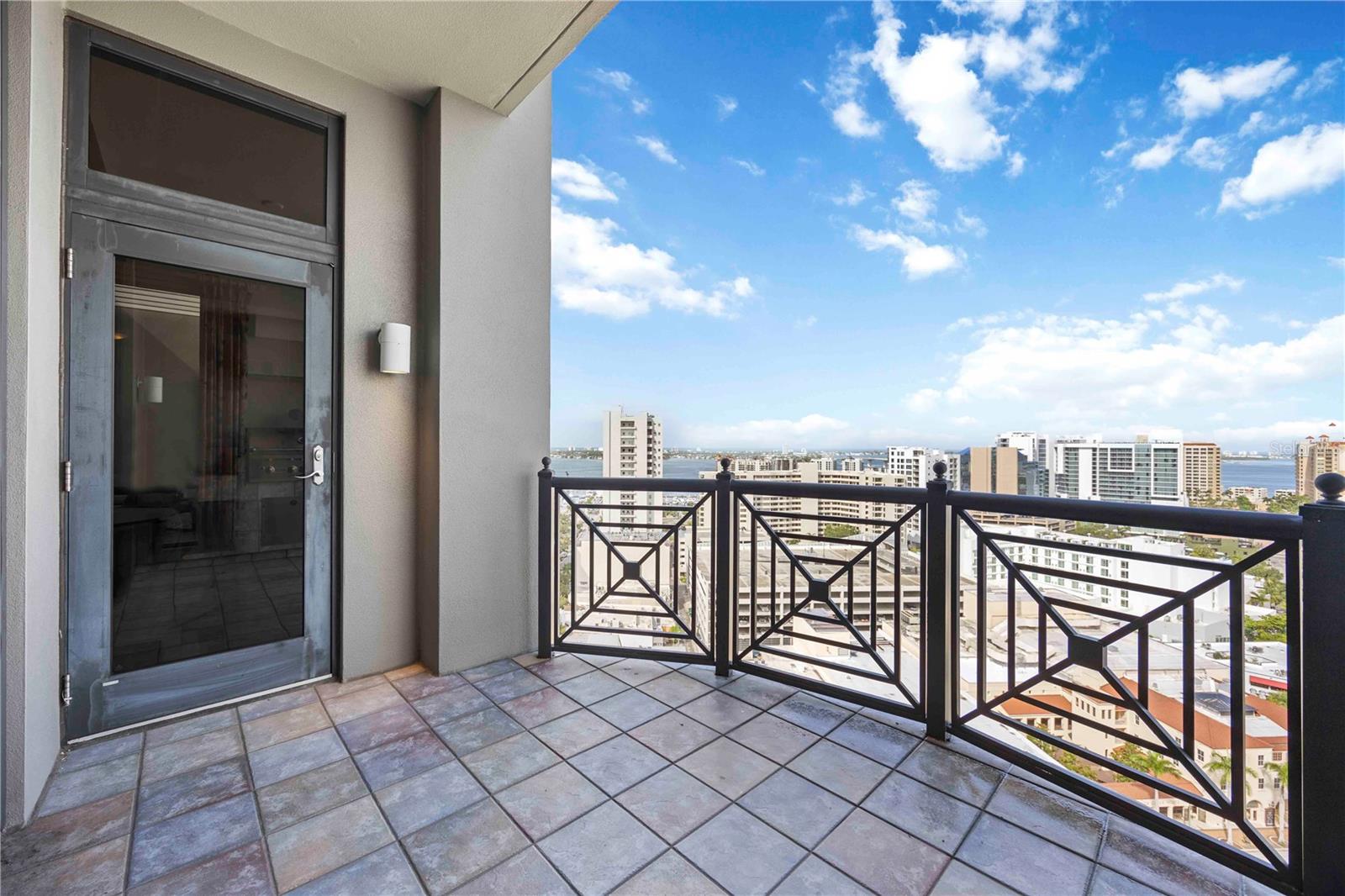 Image 4 of 50 For 50 Central Avenue 17phb