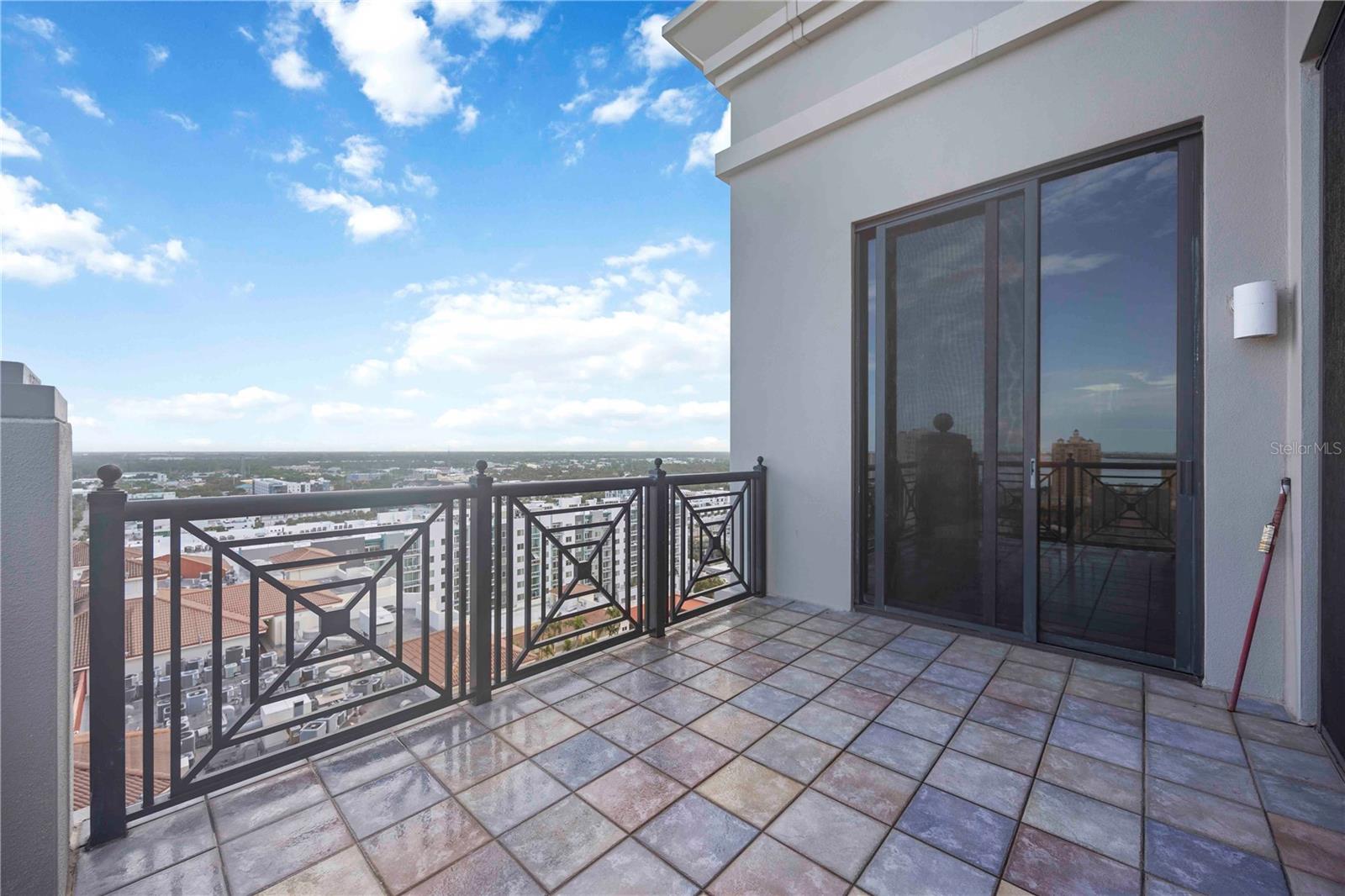 Image 7 of 50 For 50 Central Avenue 17phb