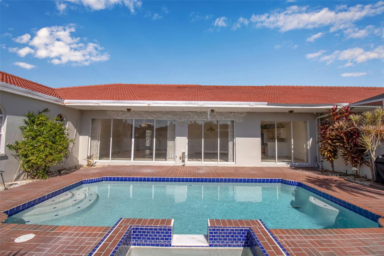 Image 10 of 36 For 4706 61st Avenue Drive W