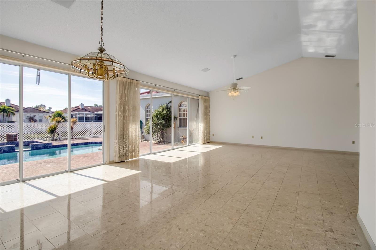 Image 18 of 36 For 4706 61st Avenue Drive W