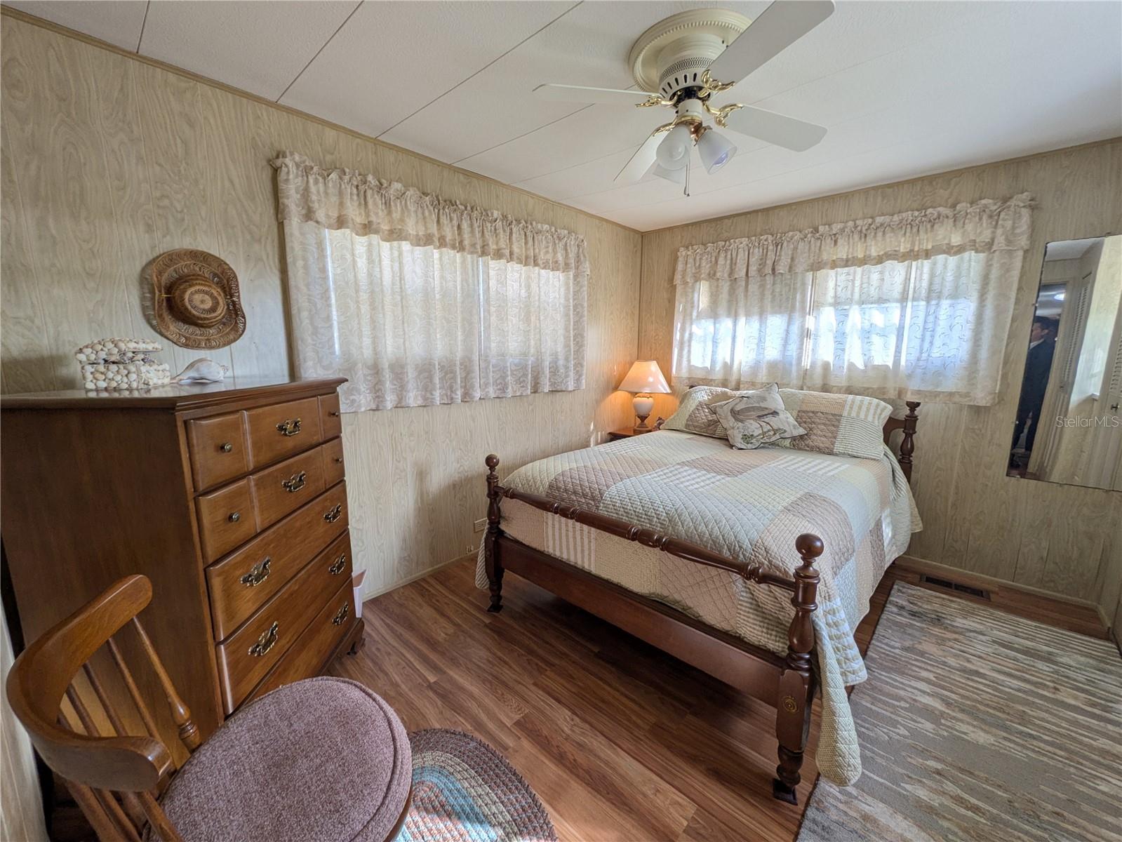 Image 19 of 20 For 215 Willow Oak Lane