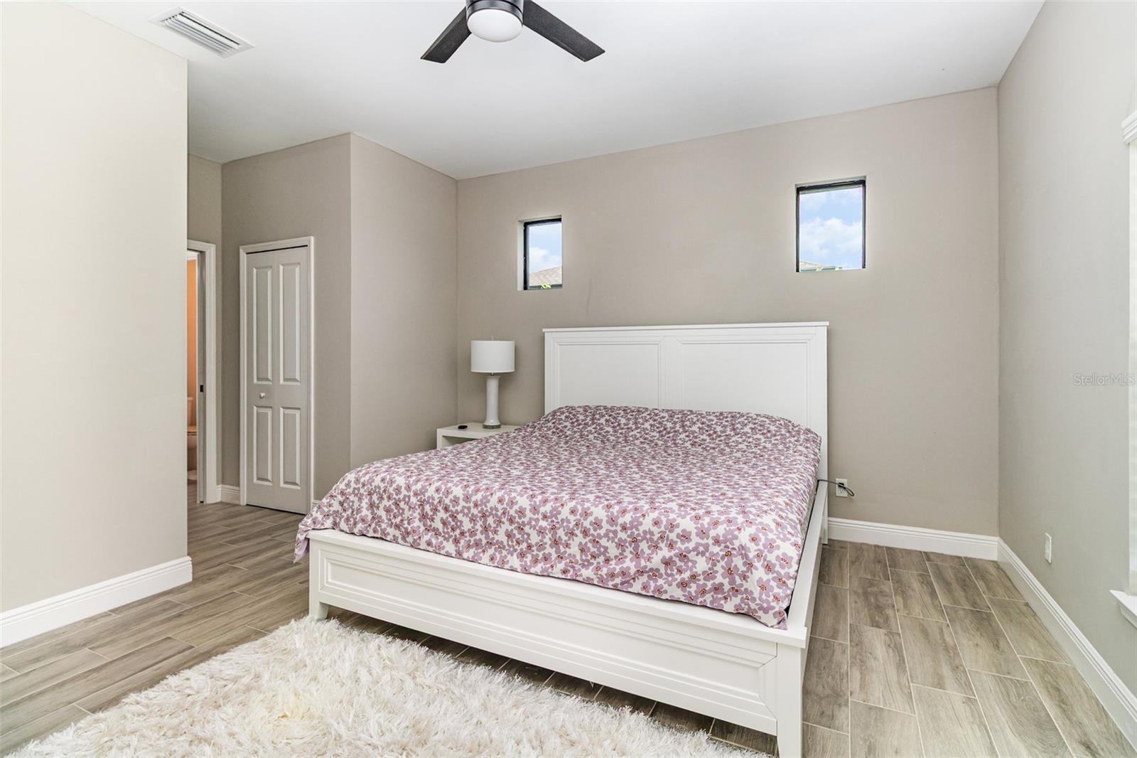 Image 10 of 25 For 2841 45th Place