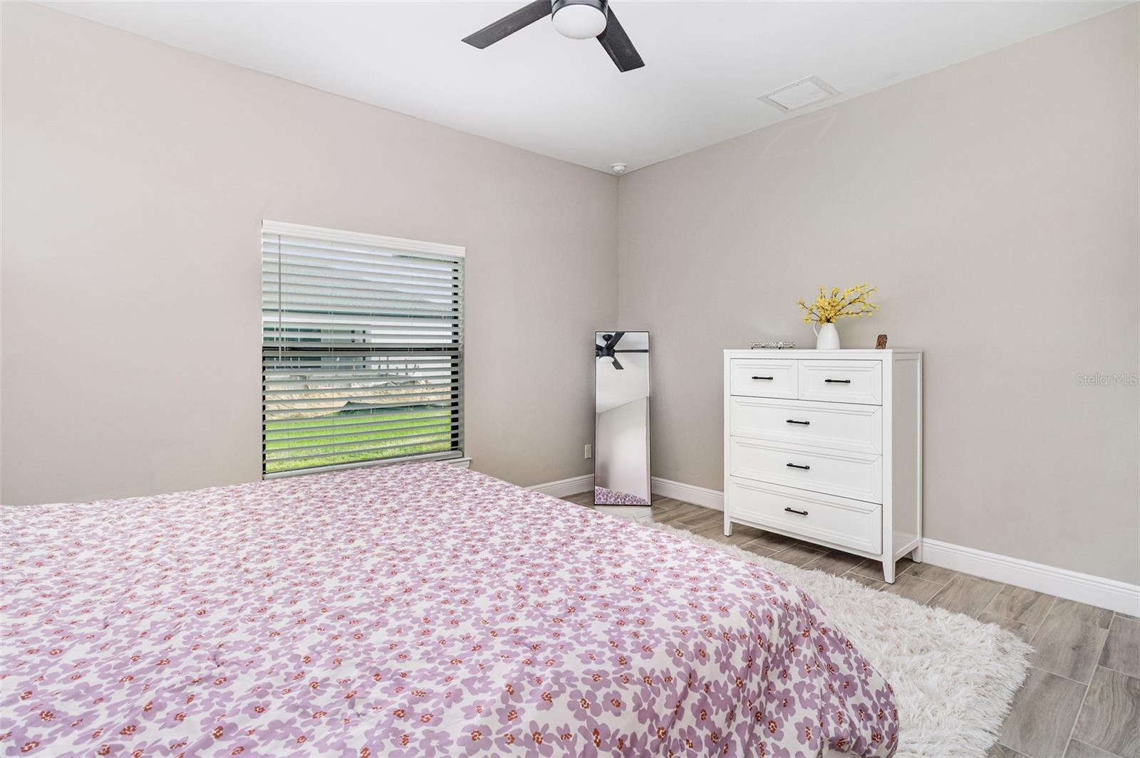 Image 12 of 25 For 2841 45th Place