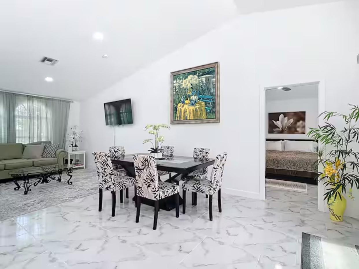 Image 5 of 21 For 9308 President Circle