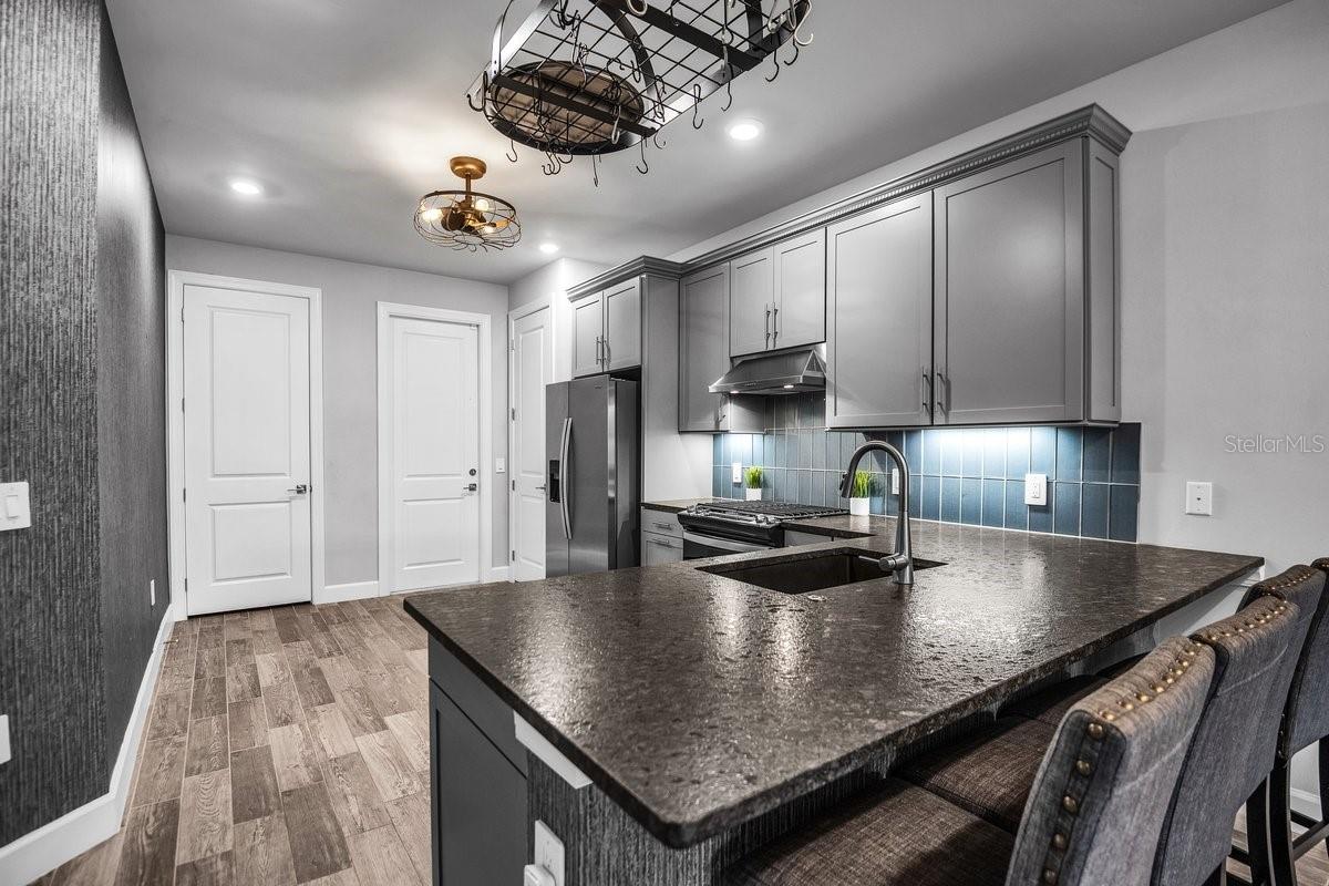 Image 7 of 61 For 17688 Northwood Place