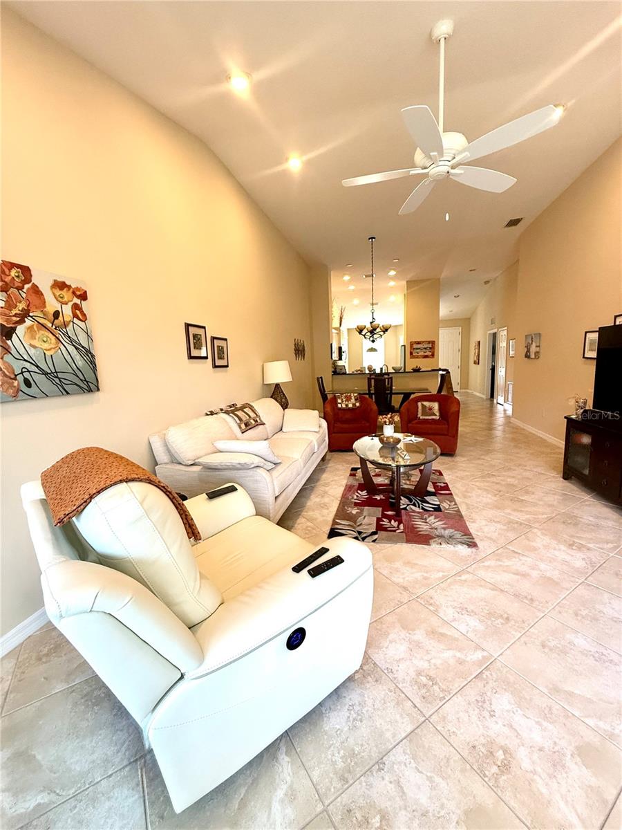 Image 28 of 53 For 5577 Key West Place 5577