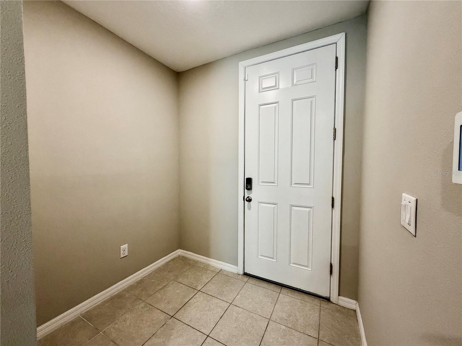 Image 3 of 63 For 5921 Sailor Coast Way