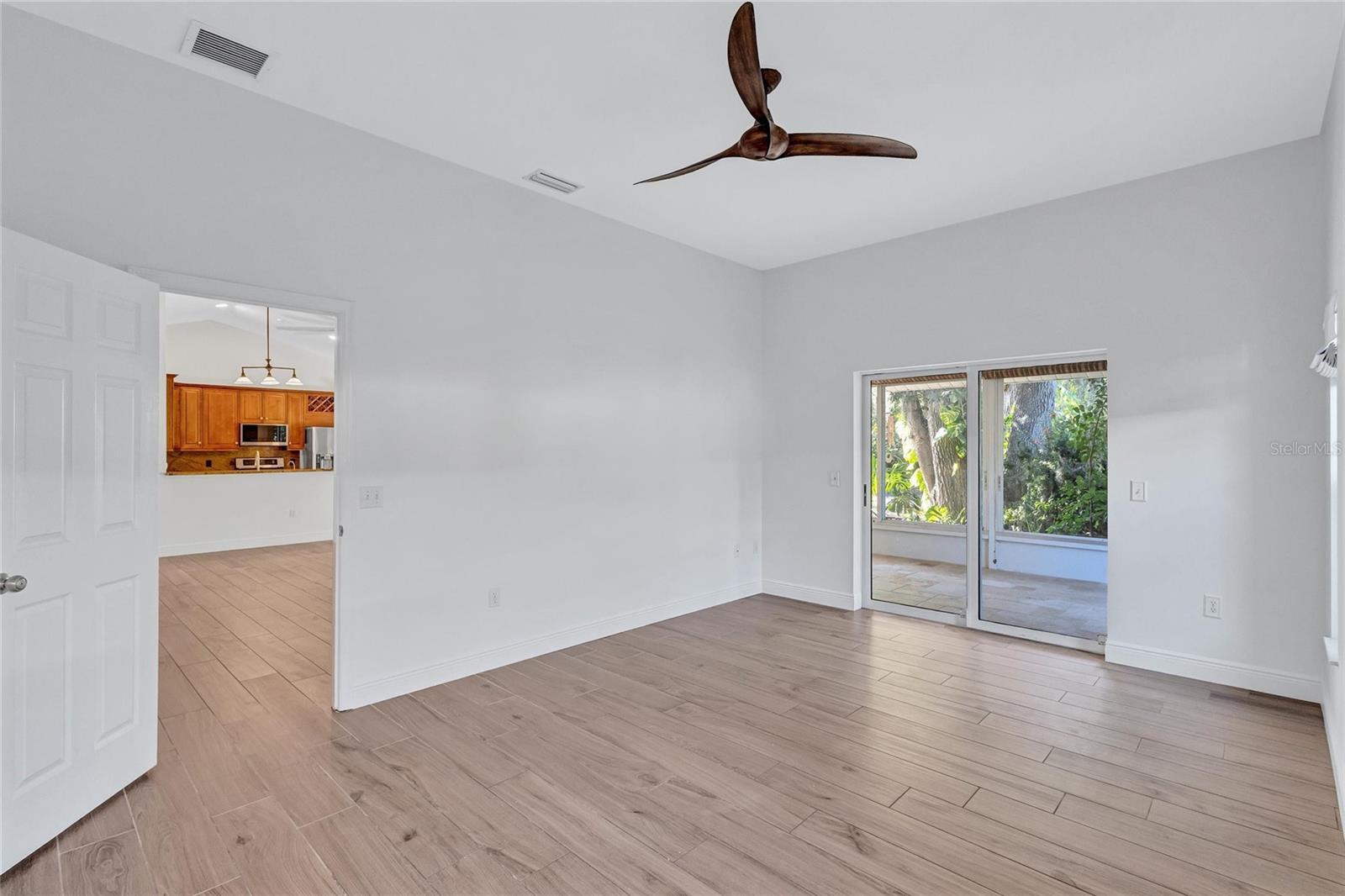 Image 37 of 41 For 4435 Diamond Circle W