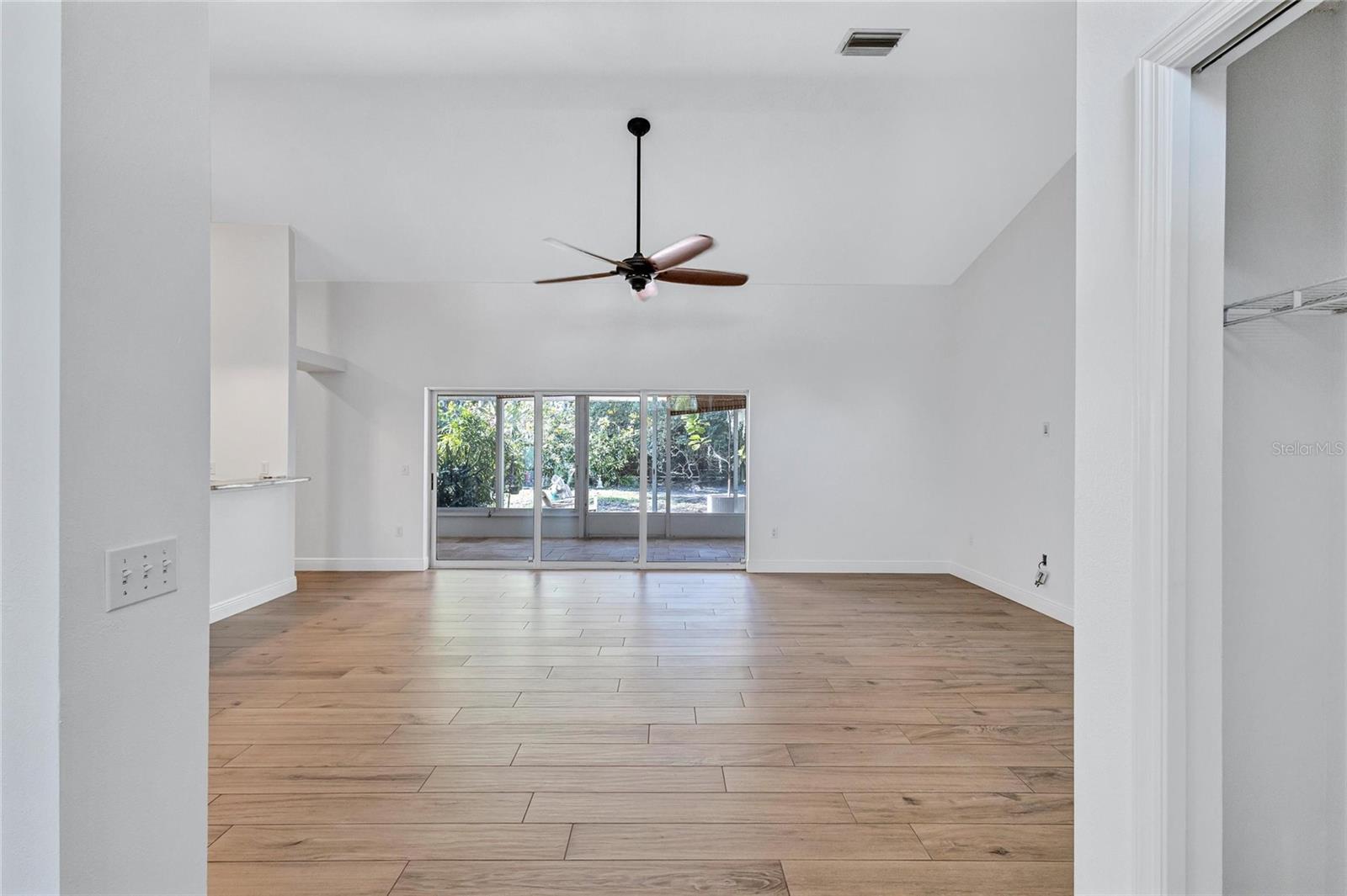 Image 7 of 41 For 4435 Diamond Circle W