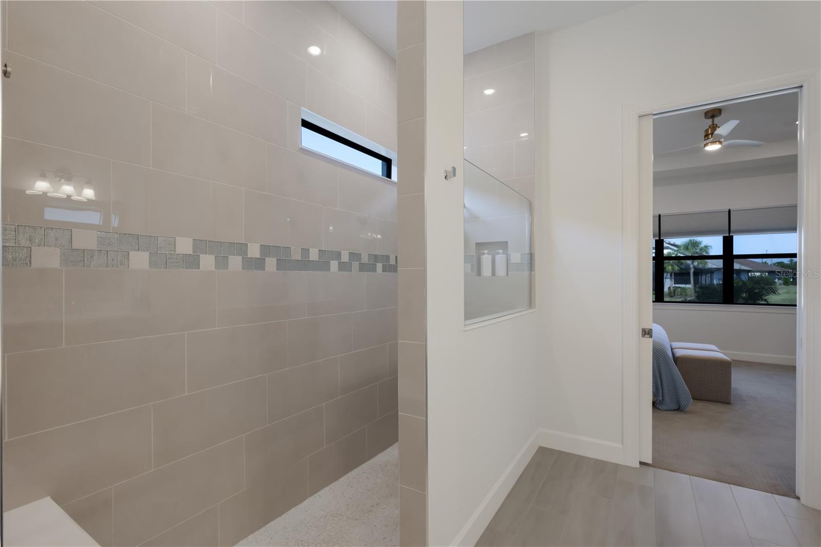 Image 27 of 99 For 18025 Northwood Place