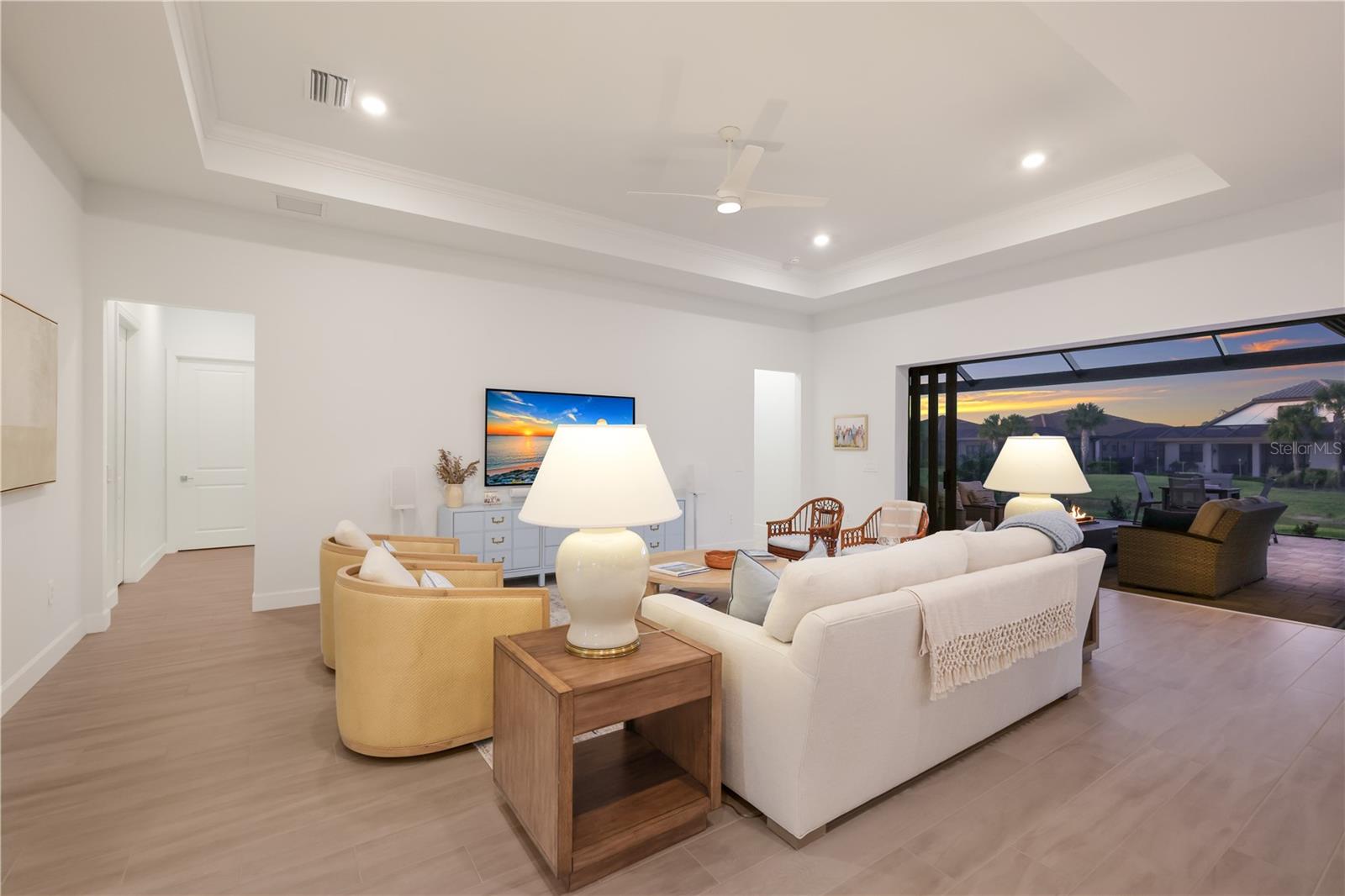 Image 39 of 99 For 18025 Northwood Place